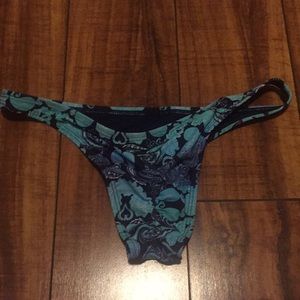 Pualani scrunch bikini bottom